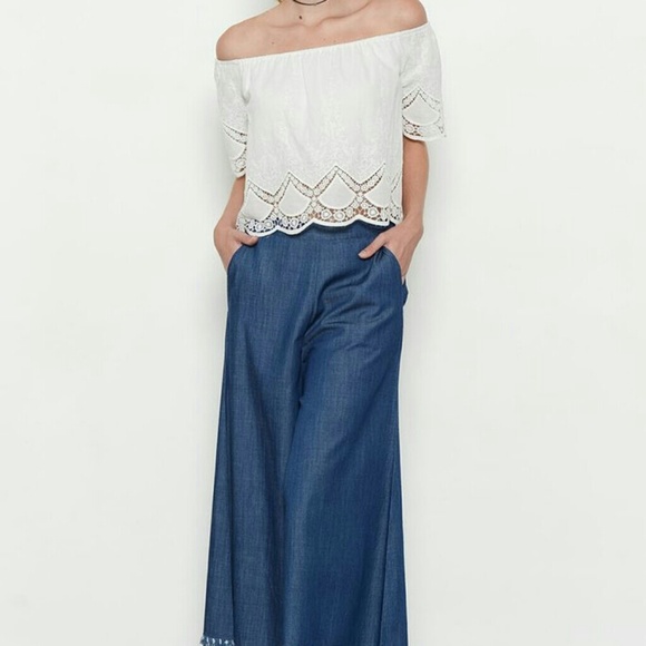 Off The Shoulder Eyelet Top - Picture 5 of 5